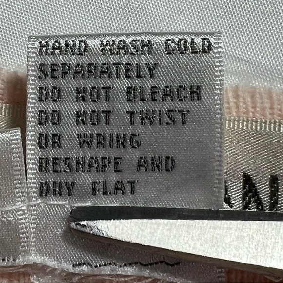 Donna Toran Vintage Lambs Wool Blend 3D Pink Patchwork Granny Sweater SZ Small - Picture 14 of 14